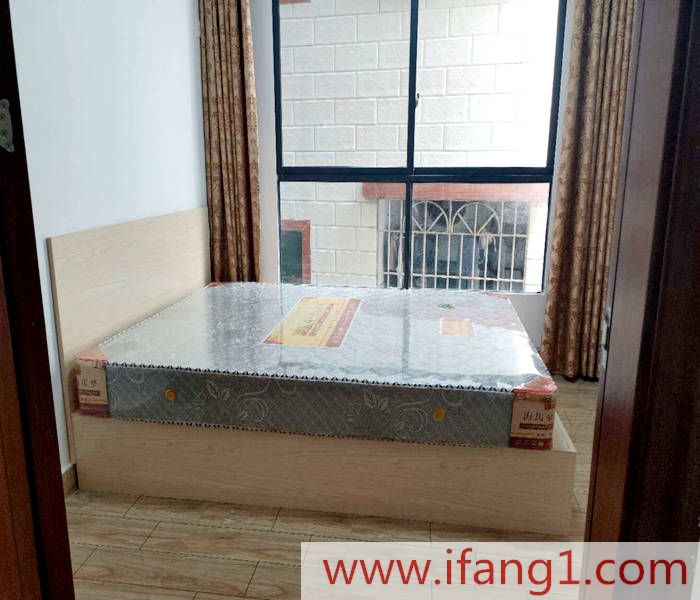 <a href=/dalingshan/ target=_blank class=infotextkey>大嶺山小產(chǎn)權房</a>交易網(wǎng)